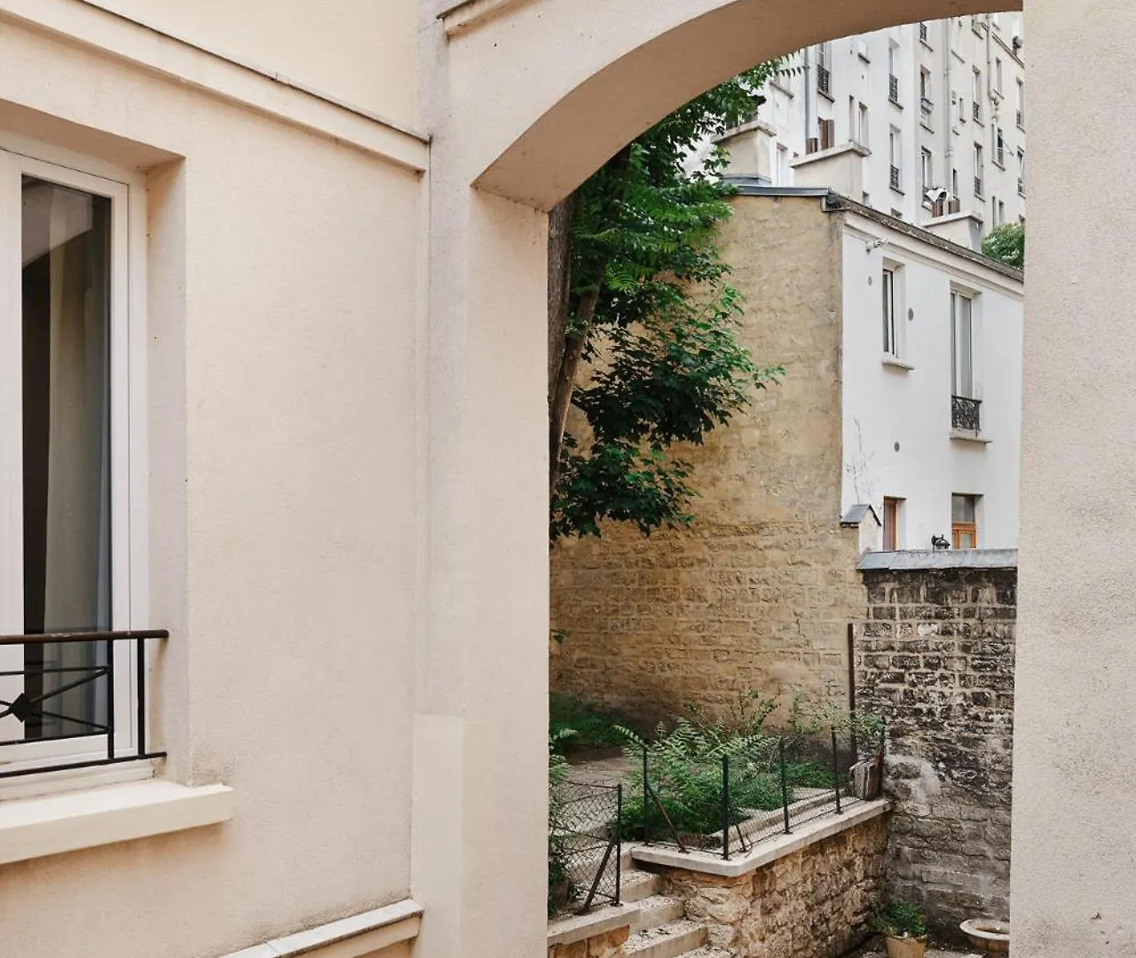 Apart Otel Edgar Montmartre - Paul